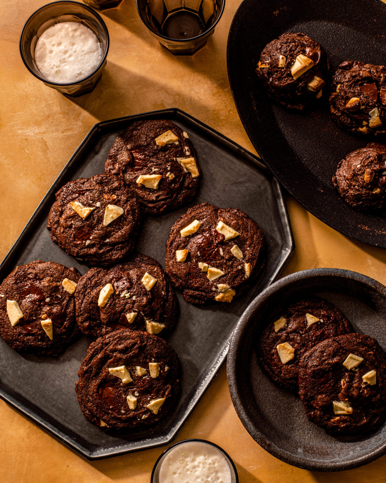 Triple Chocolate Espresso Cookies Bee The Love